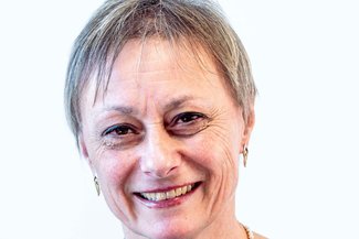 AndreainColourEdgeFoundationNov24EdSimmonsPhotographyreedit-4[55]  edit  hedad and shoulders